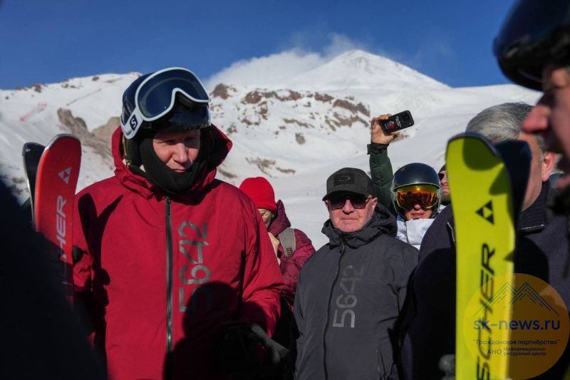 Новые трассы и новые подъёмники на Эльбрусе расширили зону катания к всероссийскому открытию горнолыжного сезона