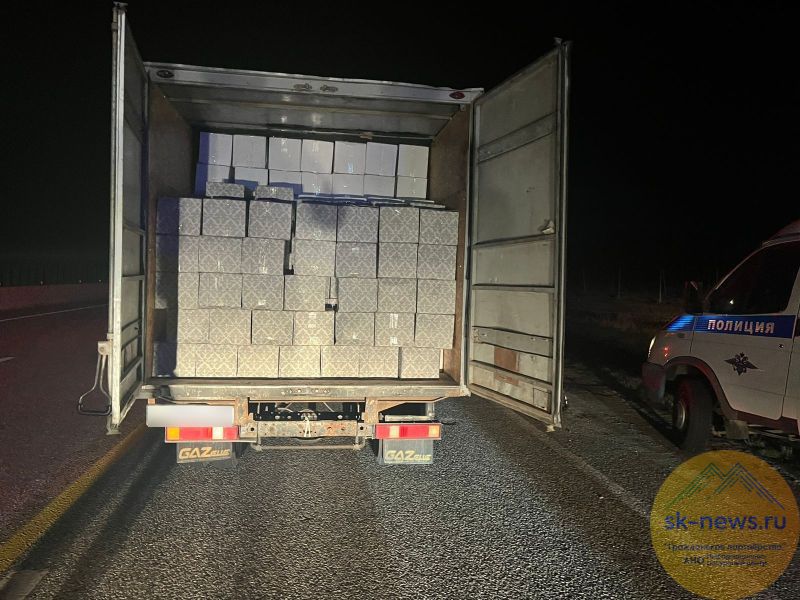В Кабардино-Балкарии полицейские остановили грузовик с контрафактом на 1,5 миллиона рублей