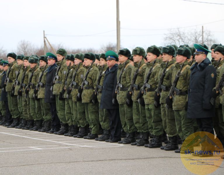 В Кабардино-Балкарии молодые пограничники приняли присягу перед отправкой на заставы