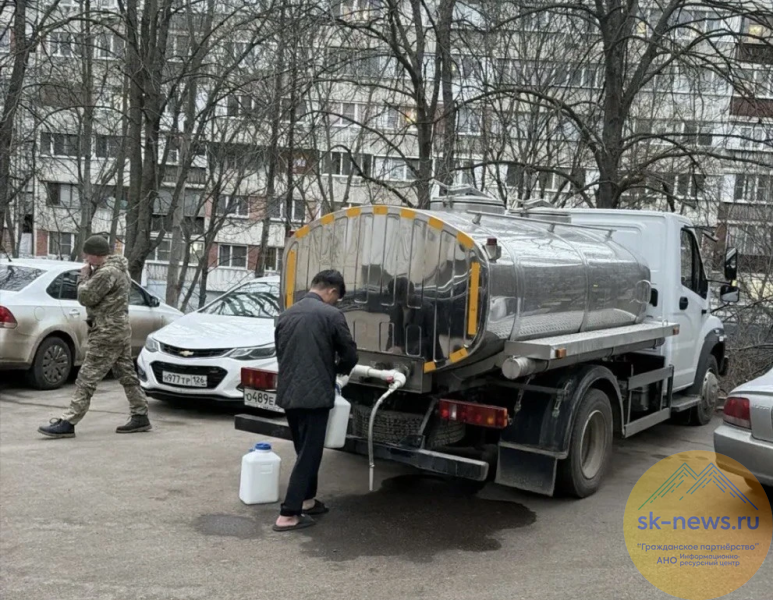 В пяти городах и двух округах КМВ после аварии на магистрали нет воды, в понедельник не работают школы