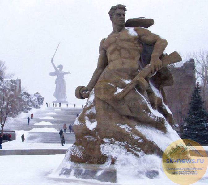 «Здесь люди стояли как скалы»: главы Северо-Кавказских регионов почтили память героев Сталинградской битвы