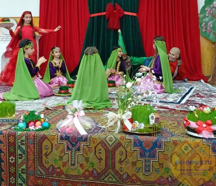 навруз стол блюда на праздничный. праздники в астрахани. навруз что за праздник. праздник навруз в азербайджане. с праздником весны новруз байрам.