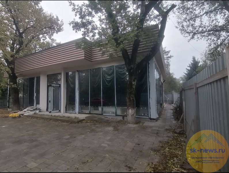 Сноса незаконного кафе в парке Нальчика добивается прокуратура КБР