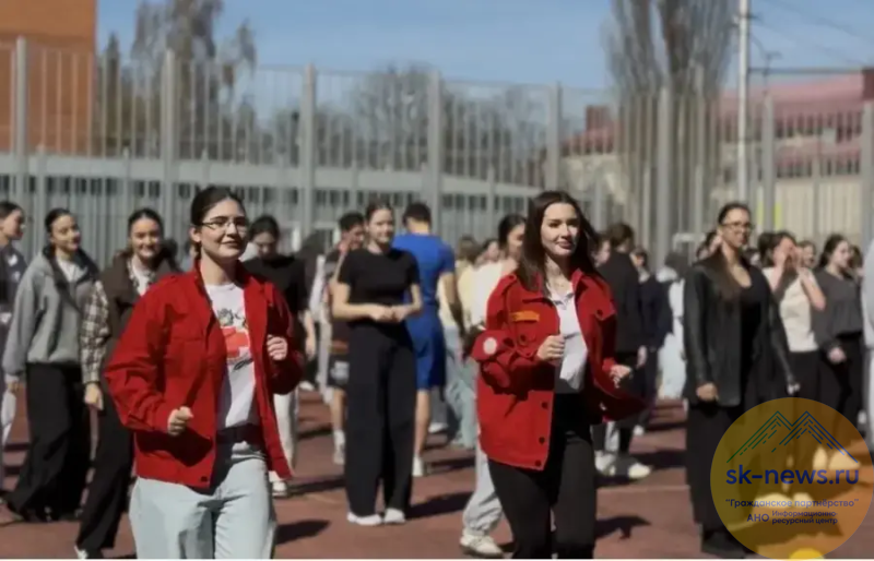 Во Всемирный день здоровья в Ставрополе объединились «Краевой центр СПИД», волонтеры-медики и Российский Красный Крест