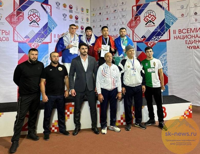 Спортсмены Карачаево-Черкесии завоевали шесть медалей на Кубке мира по борьбе на поясах в Новочебоксарске