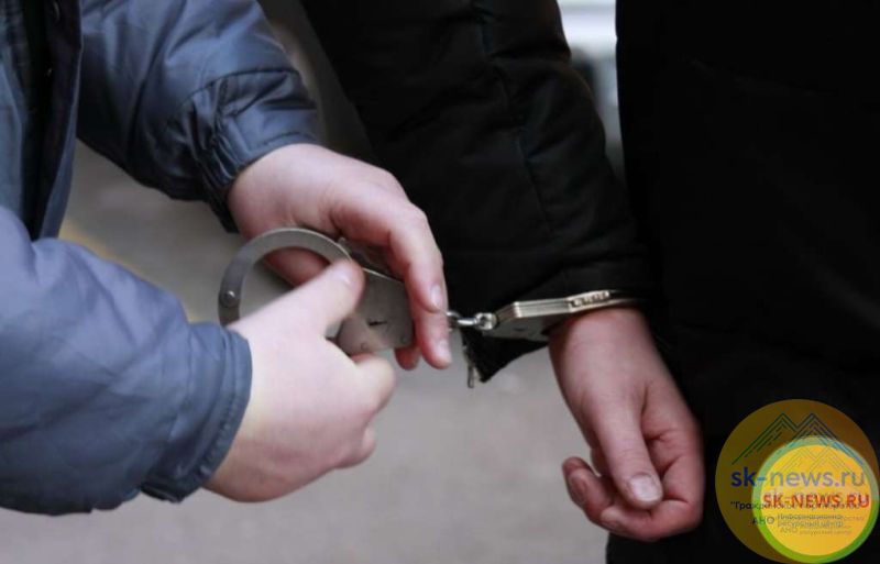 Во Владикавказе задержали мошенника, обманувшего участника СВО на полмиллиона рублей
