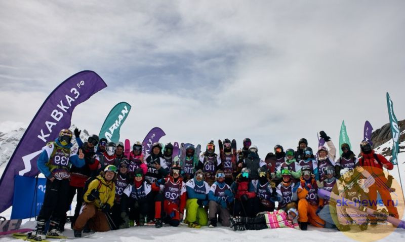 На Эльбрусе 50 райдеров, в том числе из Китая, соревнуются за выход на мировой тур по фрирайду