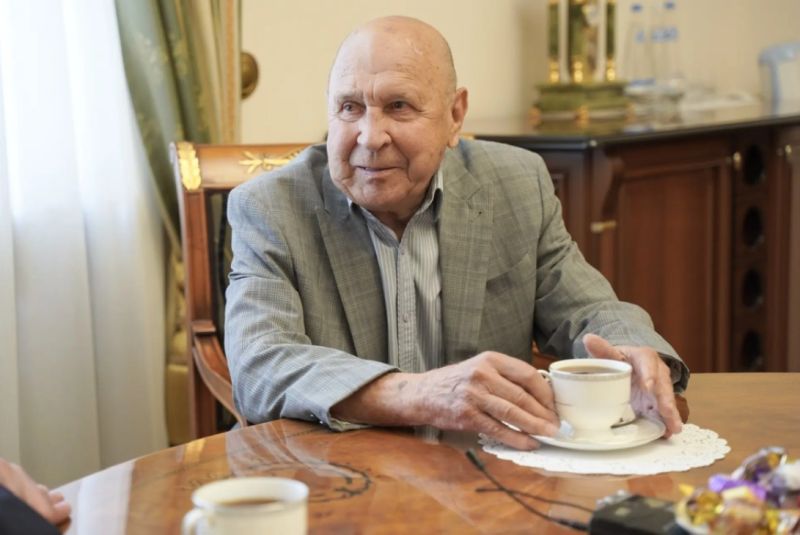 90-летний историк Олег Опрышко стал народным писателем Кабардино-Балкарии