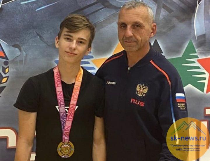 Ставропольский школьник завоевал серебро Всероссийских соревнований по пауэрлифтингу