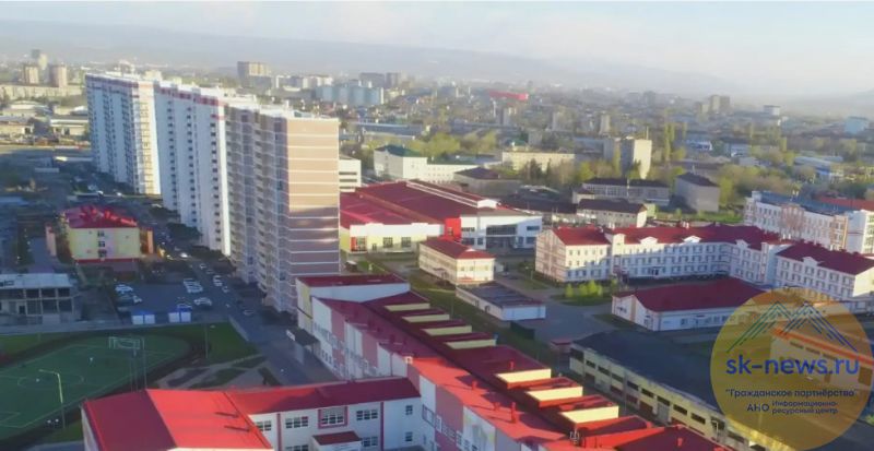 К детской больнице в Черкесске сделают удобный подъезд: в городе обновляют 7 км дорог