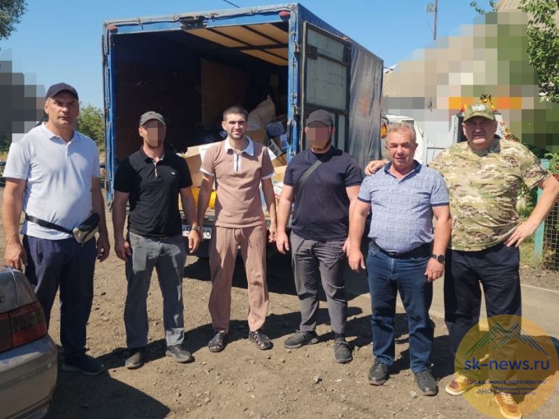 Из Курского округа фрукты, овощи и армянские сладости отправили в зону спецоперации